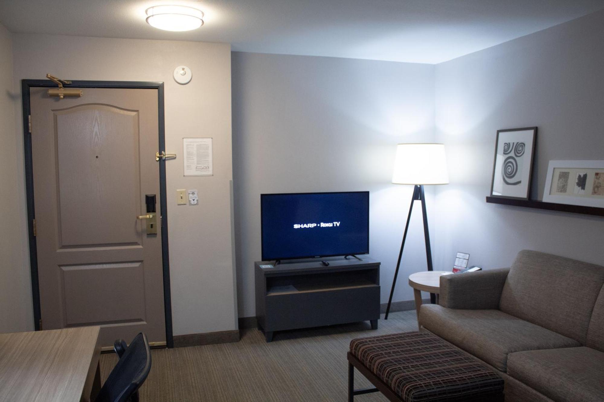 Country Inn & Suites By Radisson, Big Rapids, Mi Exteriér fotografie